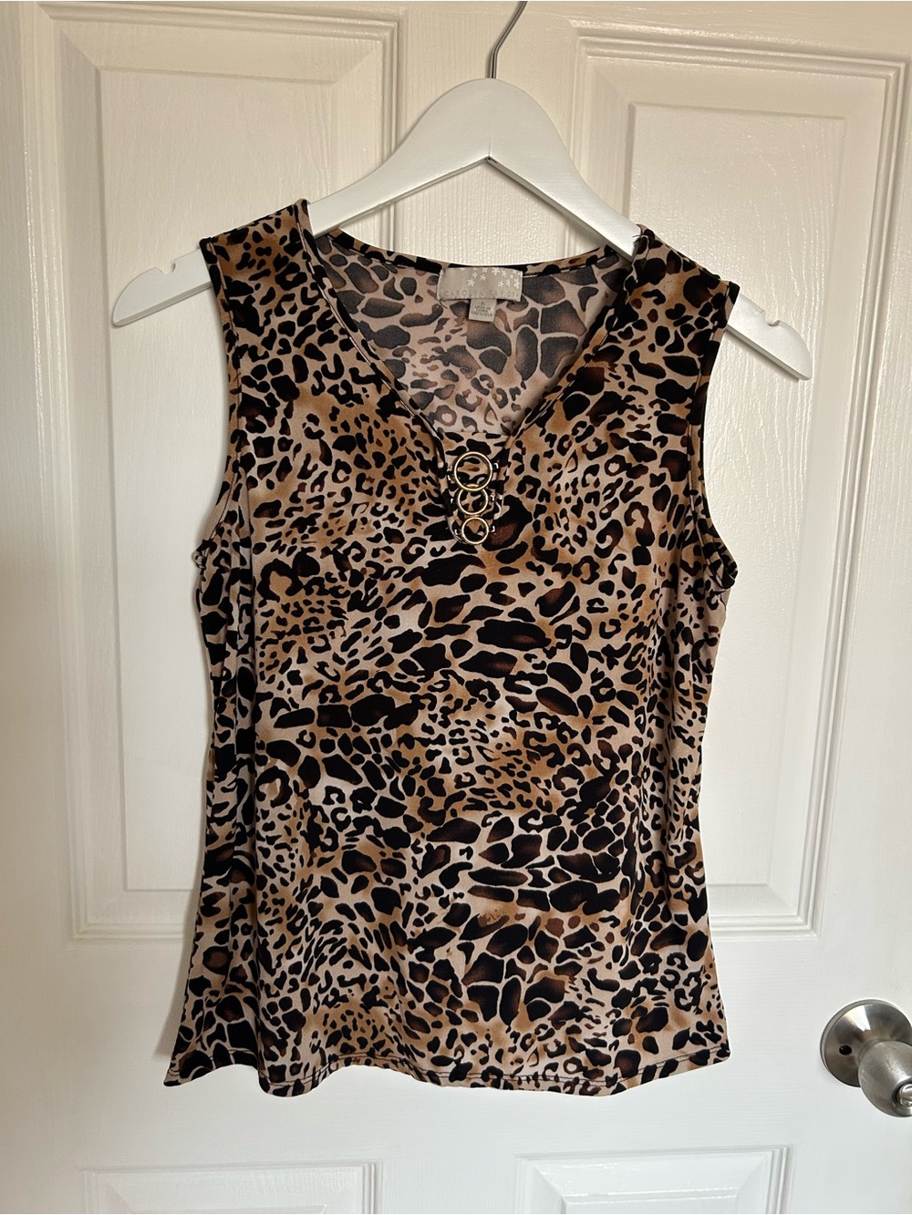 Carolyn Taylor Brown Leopard Print Sleeveless V-Neck Tank with Gold Rings